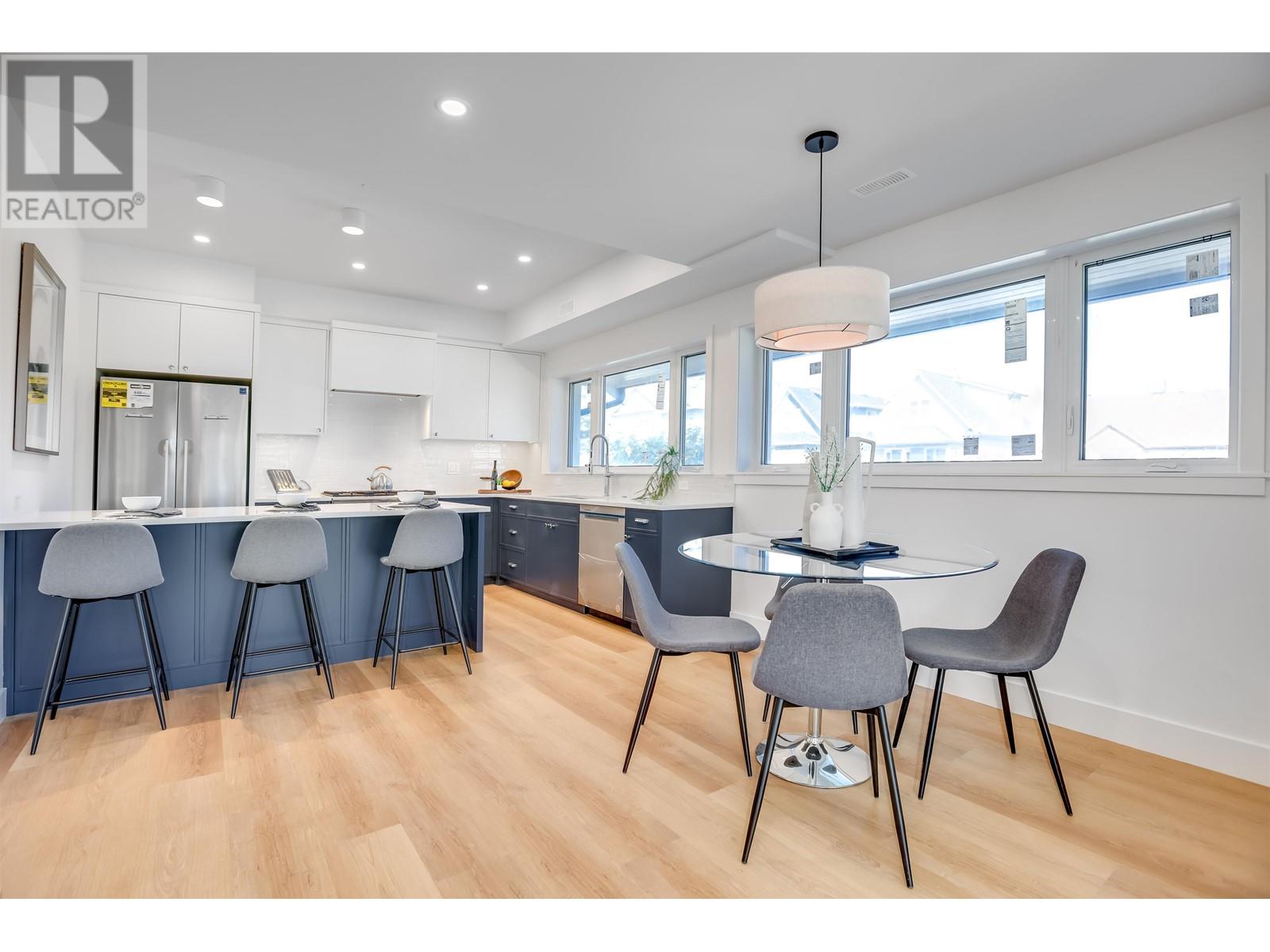 1 2796 Dundas Street, Vancouver, British Columbia  V5K 3Y6 - Photo 4 - R2811803