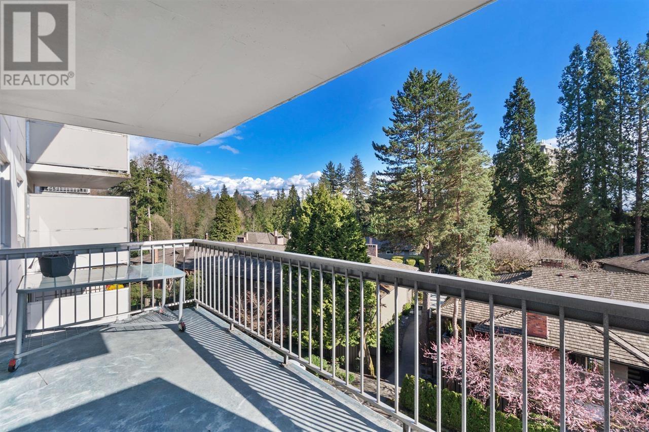 1242 235 Keith Road, West Vancouver, British Columbia  V7T 1L4 - Photo 7 - R2827766