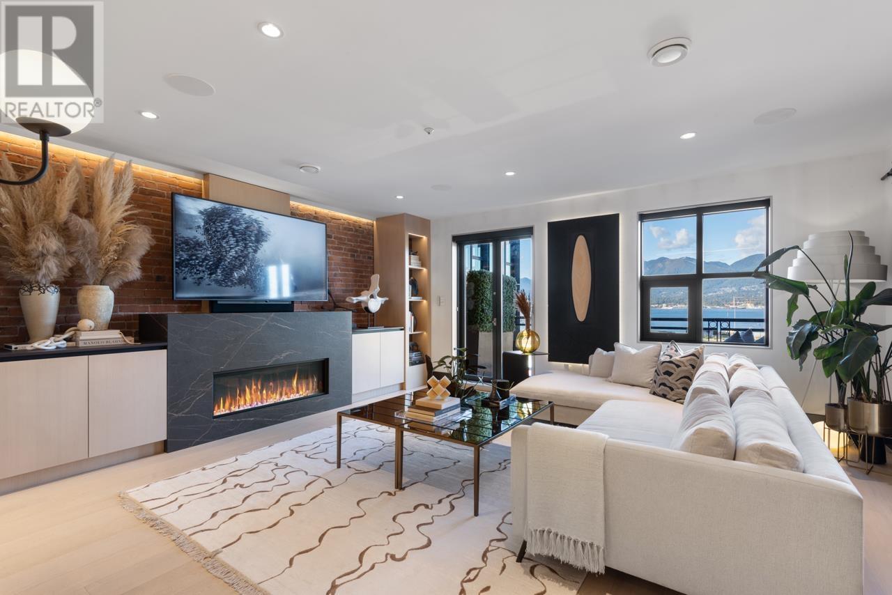 501 141 WATER STREET, vancouver, British Columbia