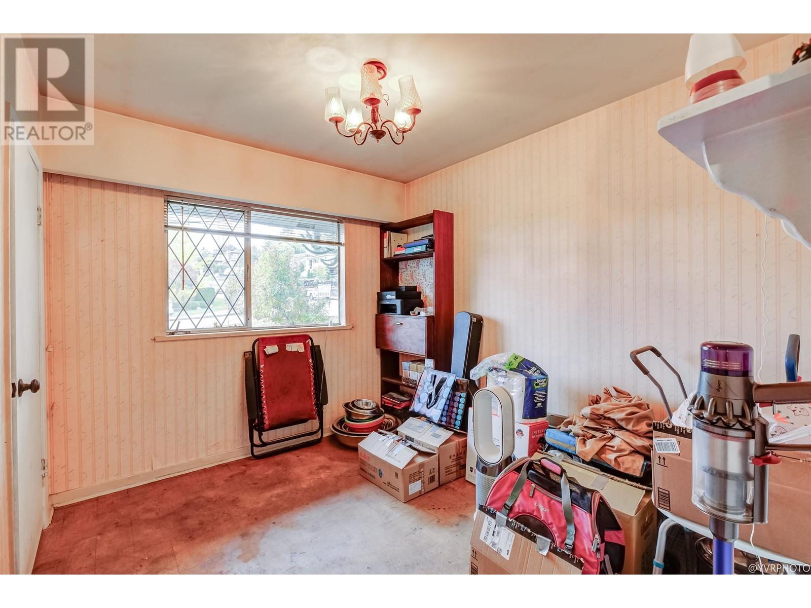 4579 Grassmere Street, Burnaby, British Columbia  V5G 2N8 - Photo 13 - R2826861
