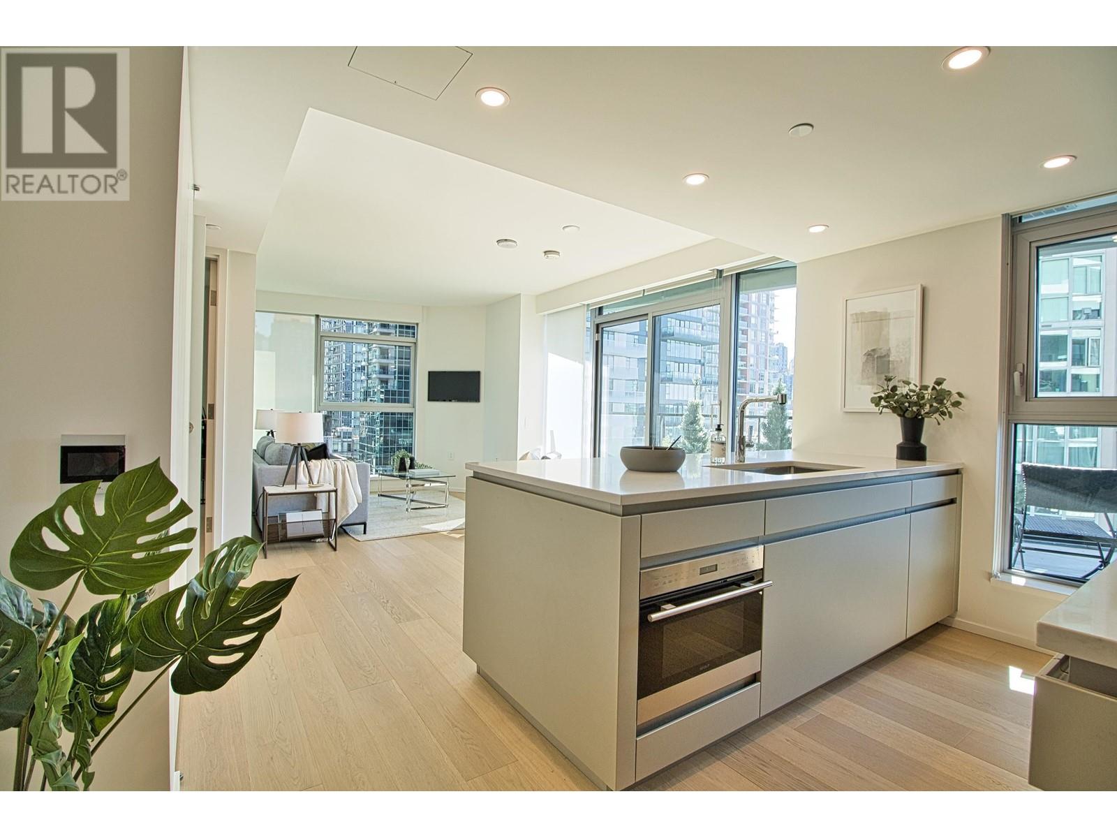 1008 889 Pacific Street, Vancouver, British Columbia  V6Z 1C3 - Photo 2 - R2821822