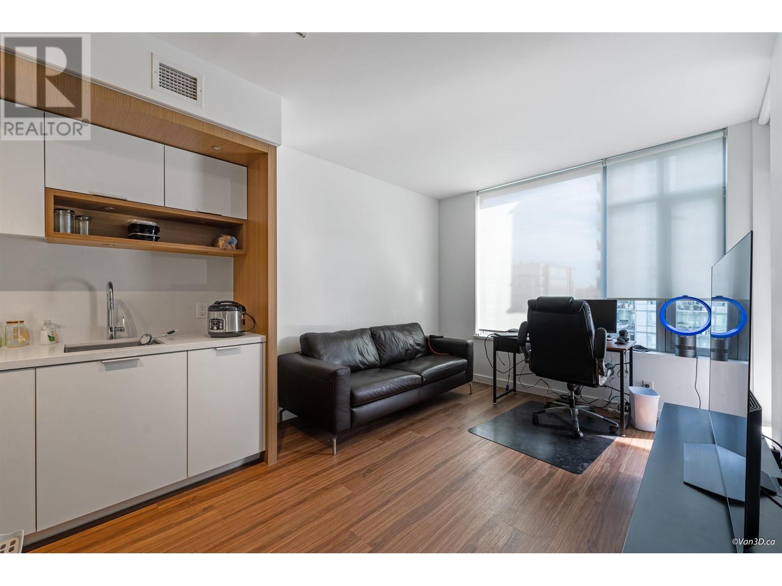 702 1661 Quebec Street, Vancouver, British Columbia  V6A 0H2 - Photo 3 - R2827862