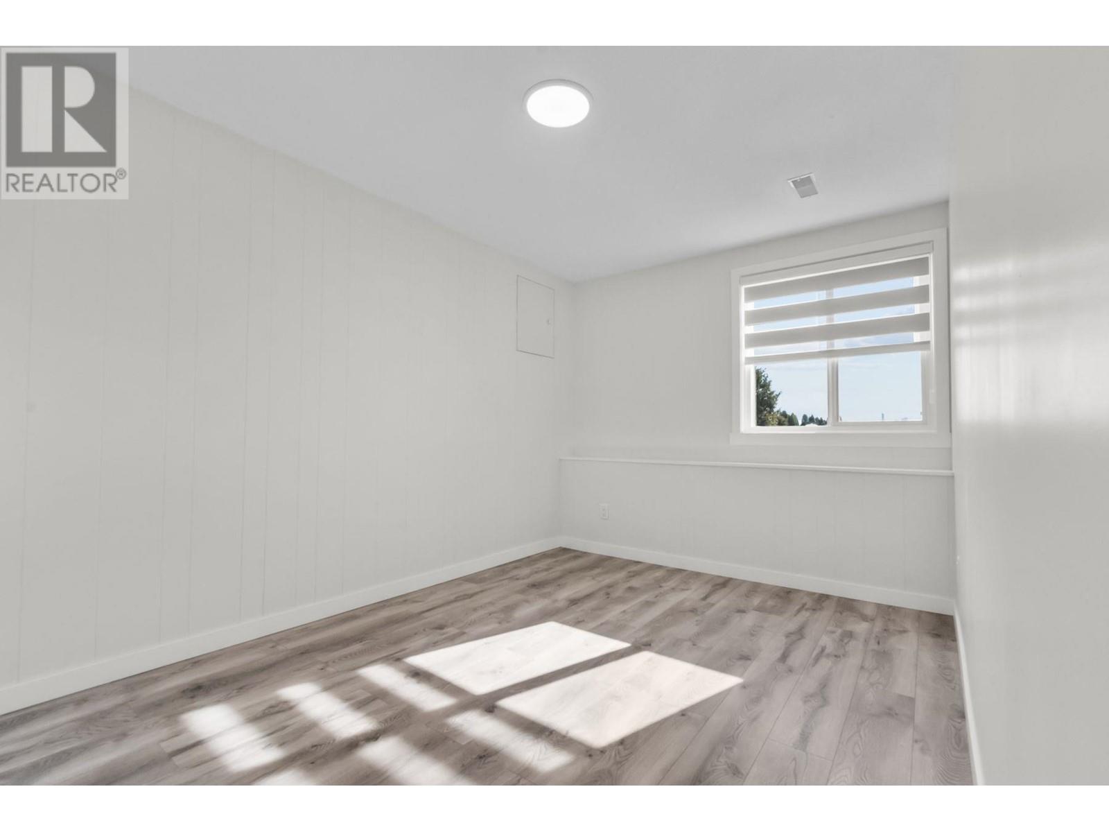 312 Laurentian Crescent, Coquitlam, British Columbia  V3K 1Y1 - Photo 27 - R2824607
