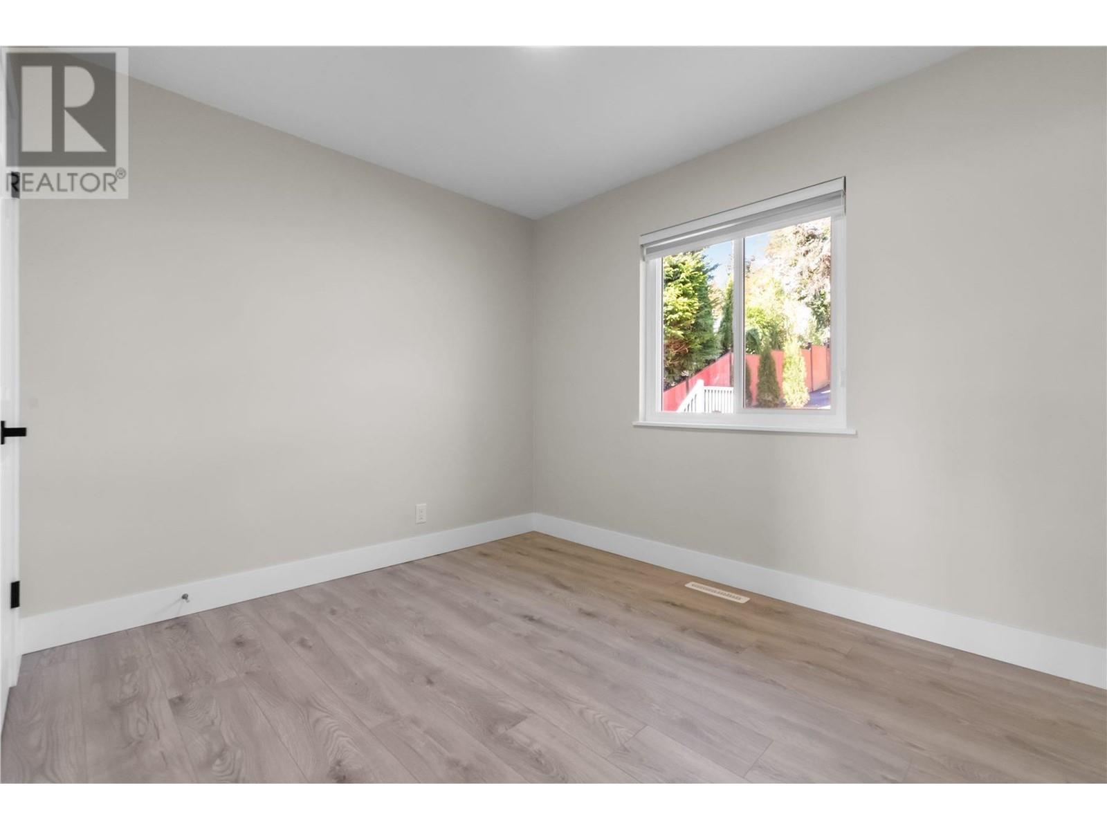 312 Laurentian Crescent, Coquitlam, British Columbia  V3K 1Y1 - Photo 17 - R2824607