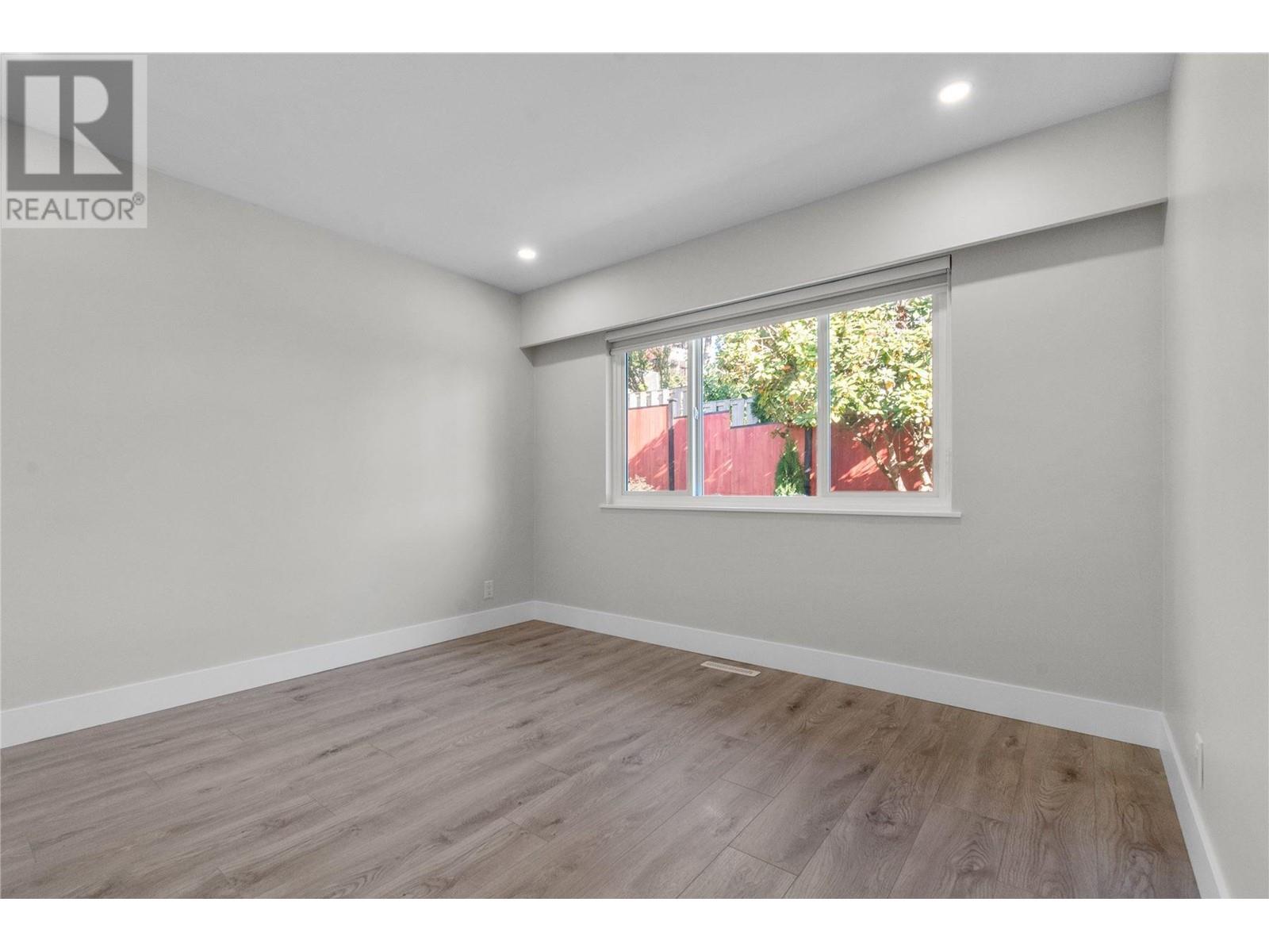 312 Laurentian Crescent, Coquitlam, British Columbia  V3K 1Y1 - Photo 21 - R2824607