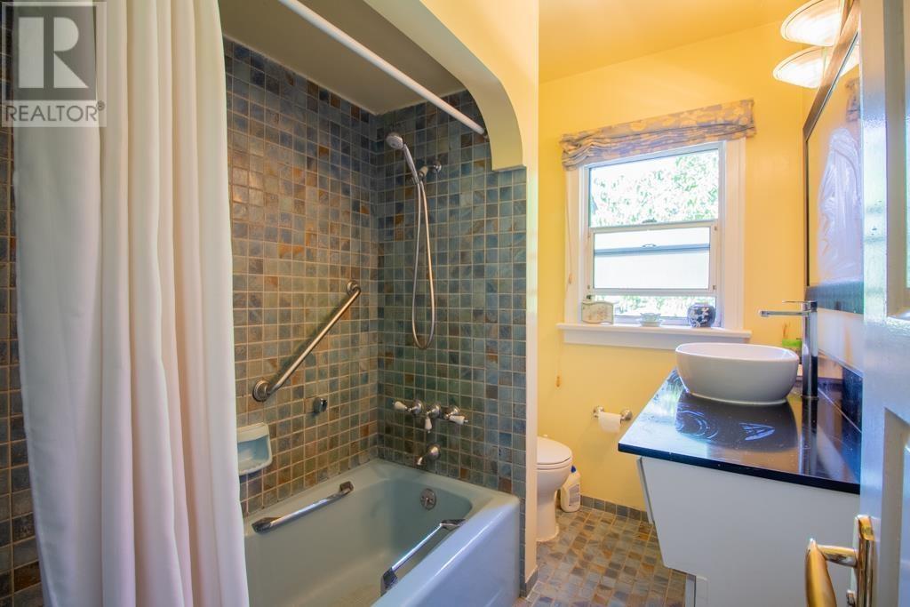 3949 W 23rd Avenue, Vancouver, British Columbia  V6S 1L1 - Photo 9 - R2827566