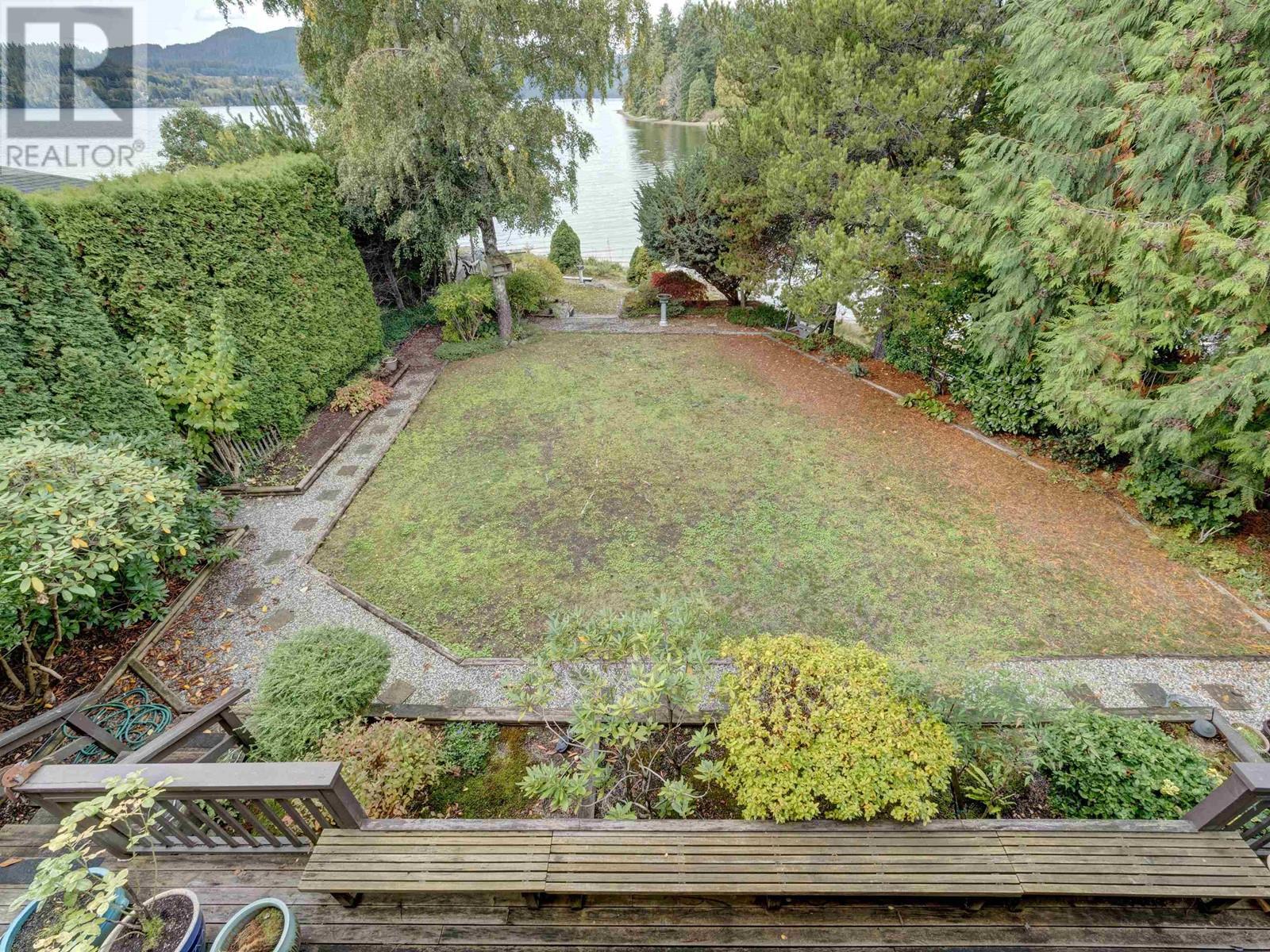 6315 Marmot Road, Sechelt, British Columbia  V7Z 0L2 - Photo 34 - R2808340