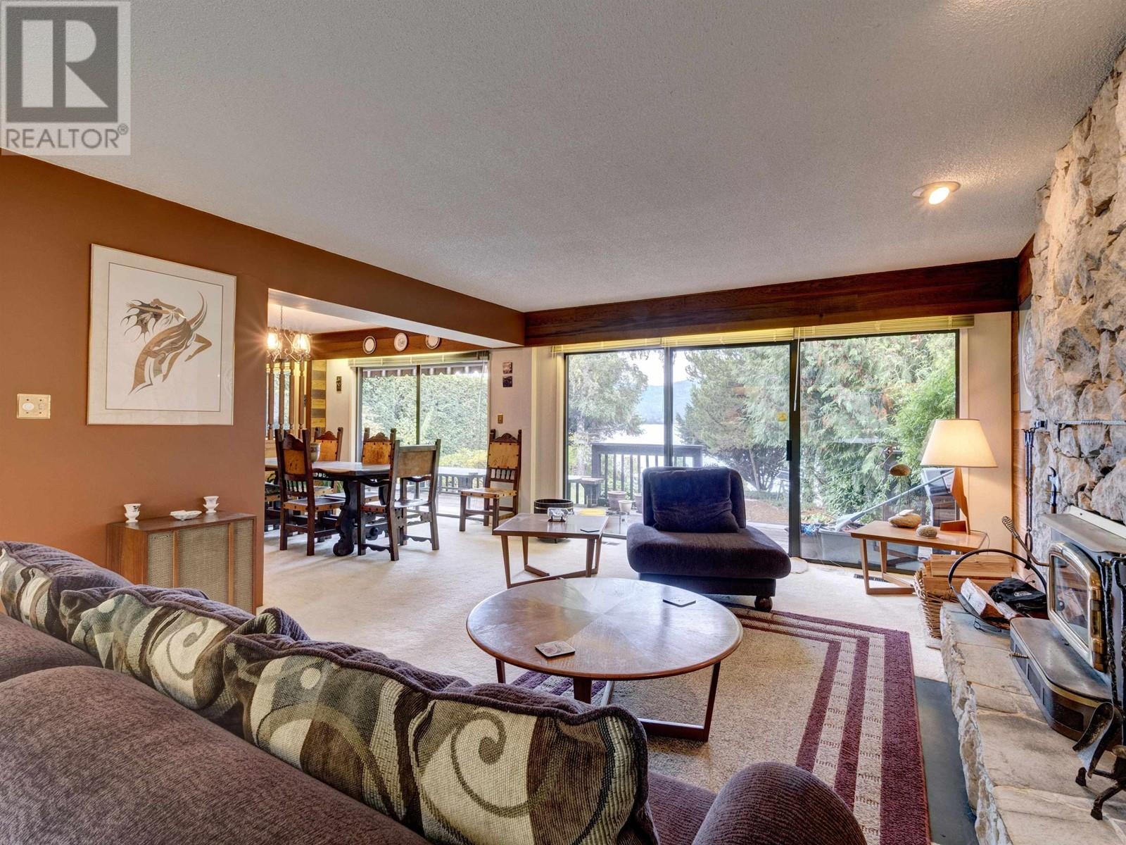 6315 Marmot Road, Sechelt, British Columbia  V7Z 0L2 - Photo 15 - R2808340