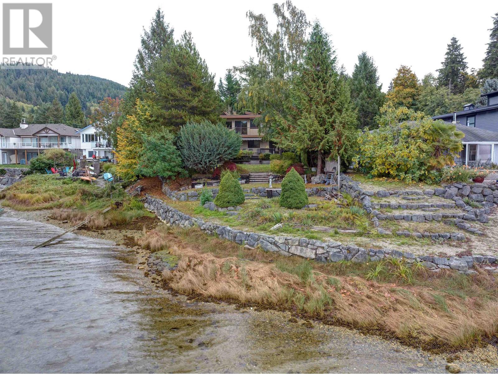 6315 Marmot Road, Sechelt, British Columbia  V7Z 0L2 - Photo 33 - R2808340