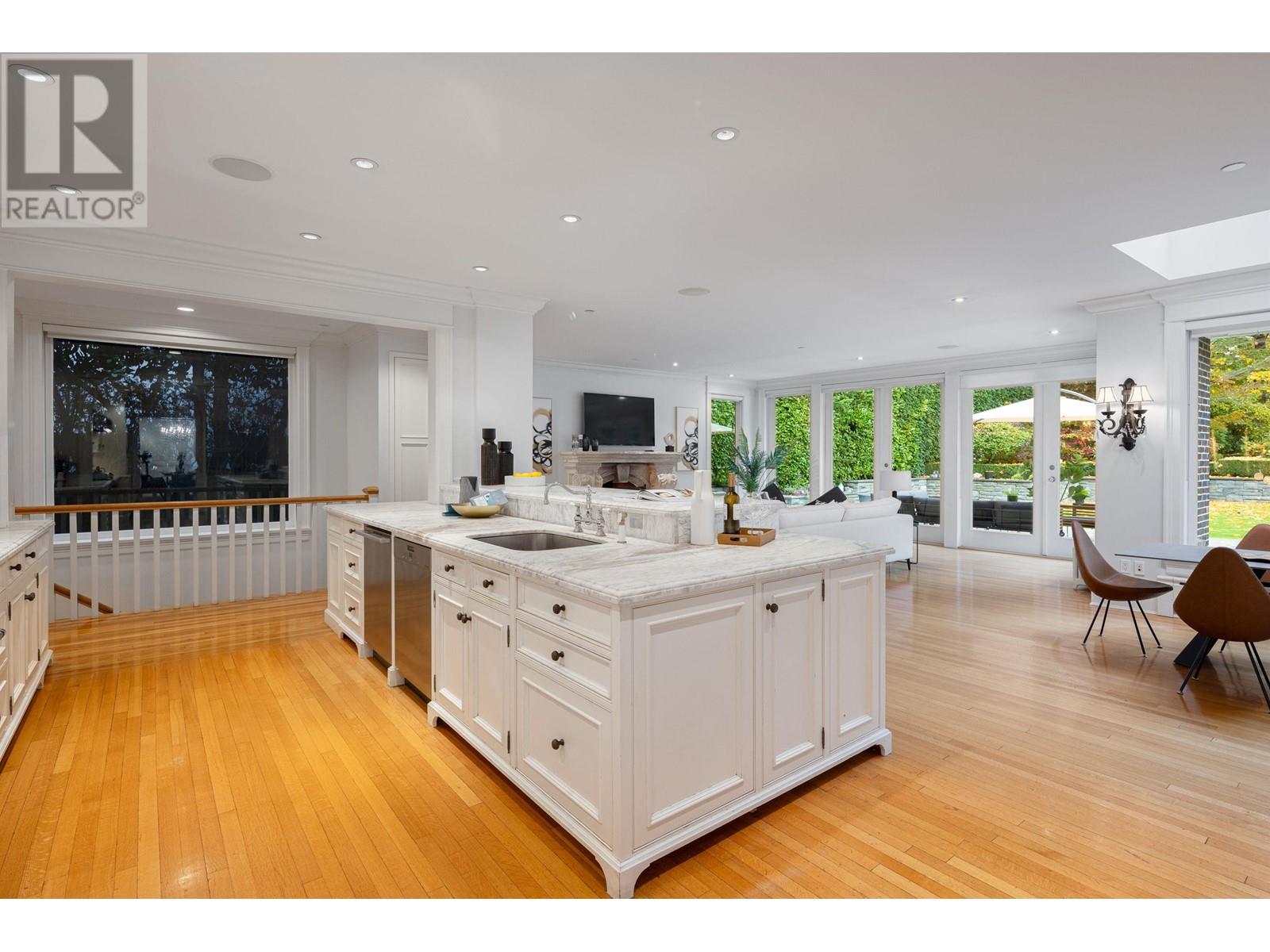 6380 Macdonald Street, Vancouver, British Columbia  V6N 1E6 - Photo 11 - R2773737