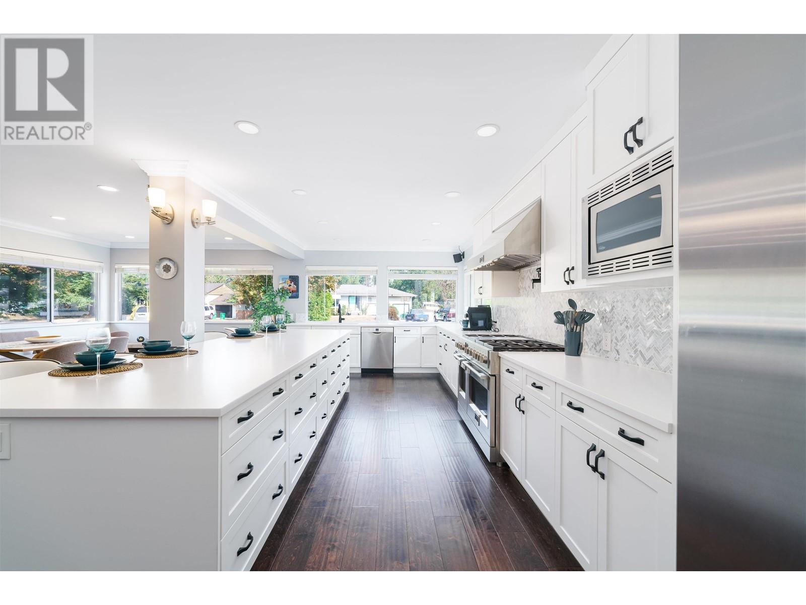 22070 Cliff Avenue, Maple Ridge, British Columbia  V2X 2L2 - Photo 15 - R2827806