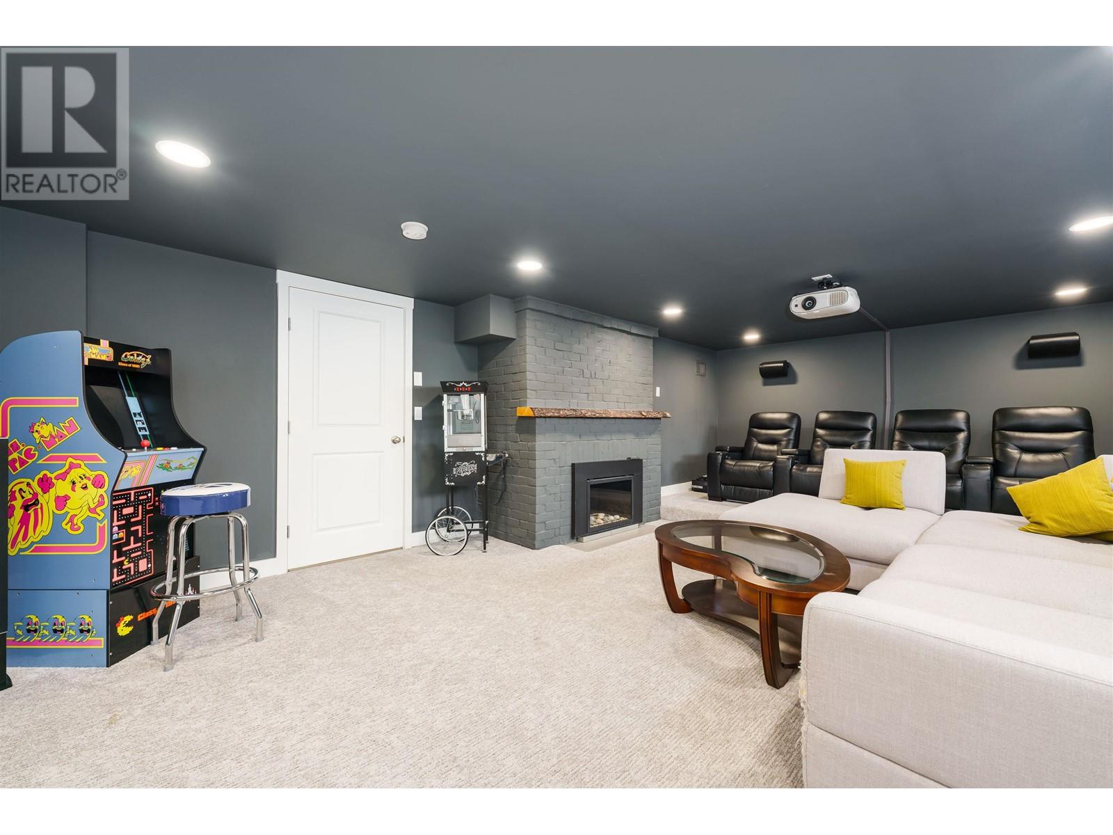 22070 Cliff Avenue, Maple Ridge, British Columbia  V2X 2L2 - Photo 22 - R2827806