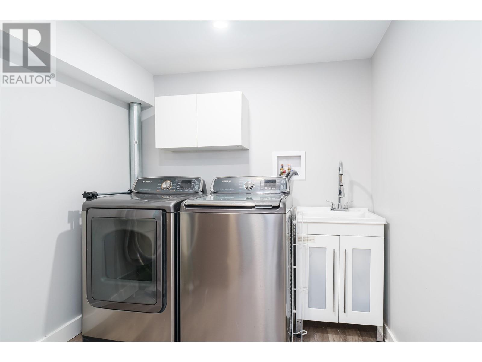 22070 Cliff Avenue, Maple Ridge, British Columbia  V2X 2L2 - Photo 23 - R2827806