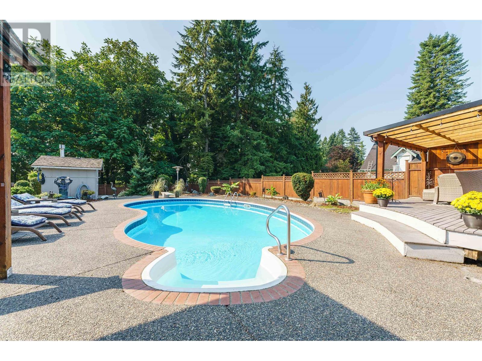 22070 Cliff Avenue, Maple Ridge, British Columbia  V2X 2L2 - Photo 33 - R2827806
