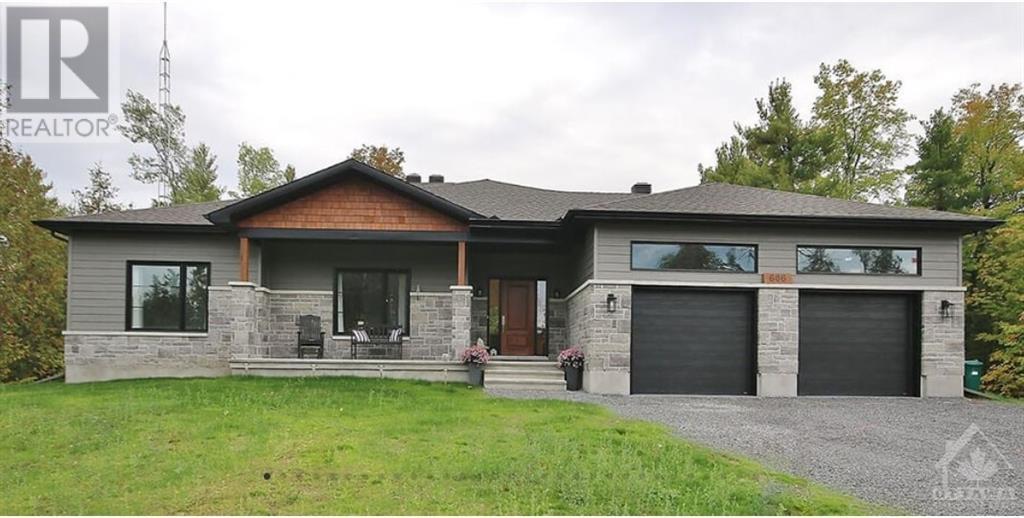 Purchase of 2 acre lot includes floor plans for this 2000sf 3 bedrm, 2 bathrm Moderna Bungalow.