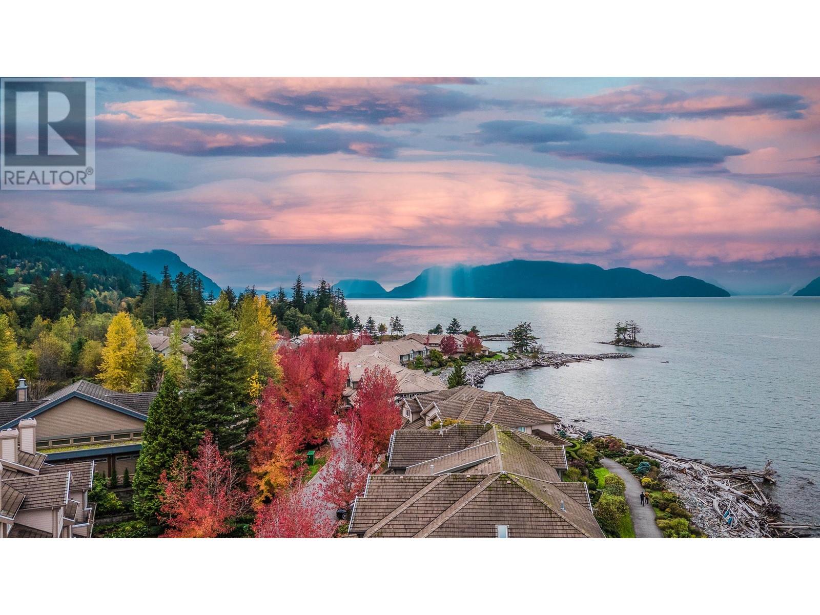 5 BEACH DRIVE, furry creek, British Columbia