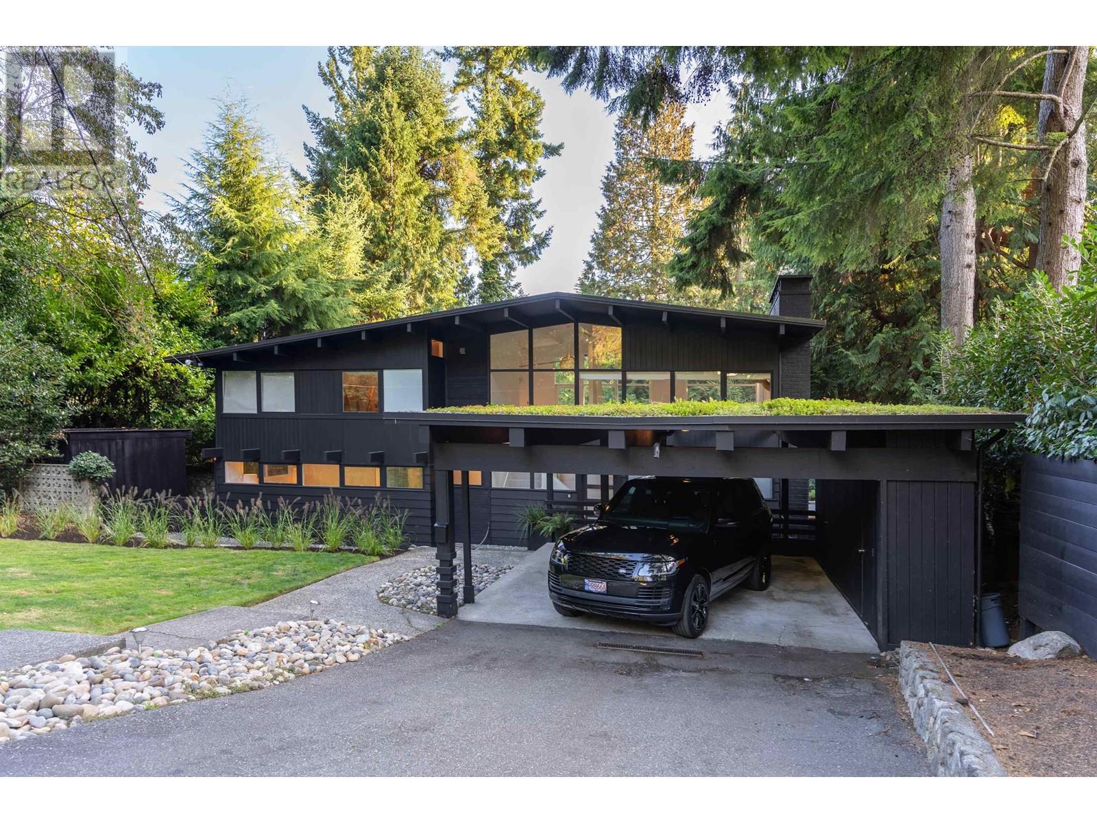 3380 Westmount Road, West Vancouver, British Columbia  V7V 3G6 - Photo 2 - R2827872