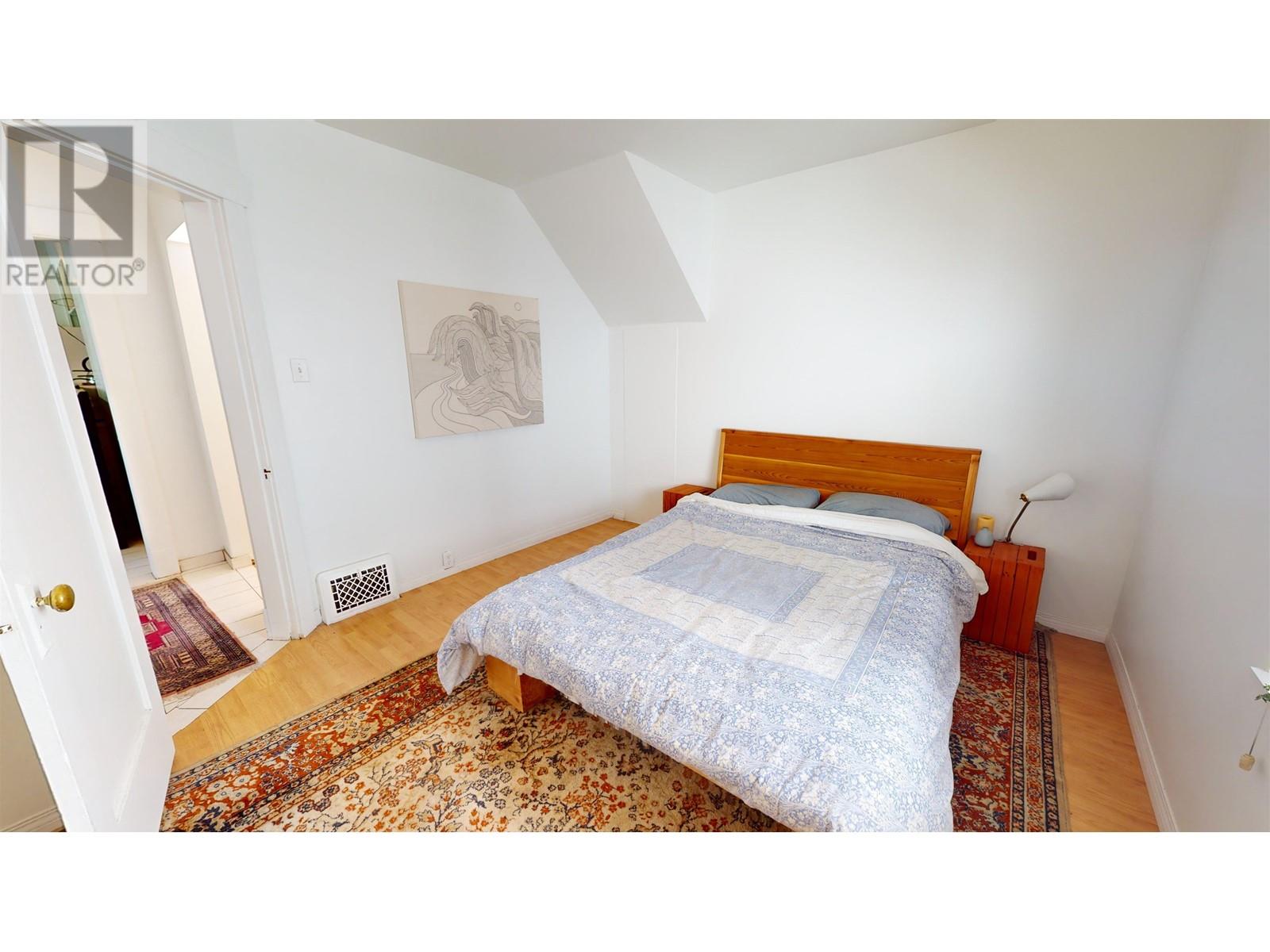 4257 Triumph Street, Burnaby, British Columbia  V5C 1Z5 - Photo 10 - R2826820