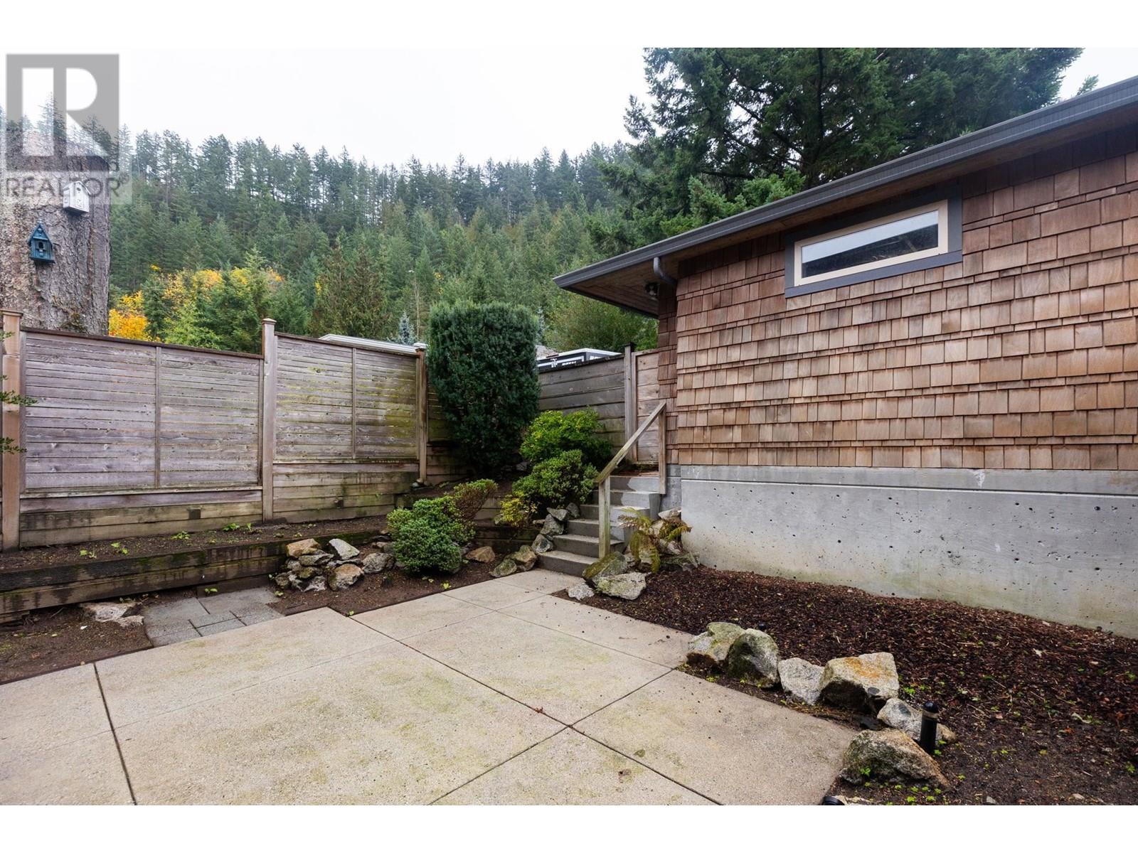 6364 Douglas Street, West Vancouver, British Columbia  V7W 2E9 - Photo 32 - R2827888