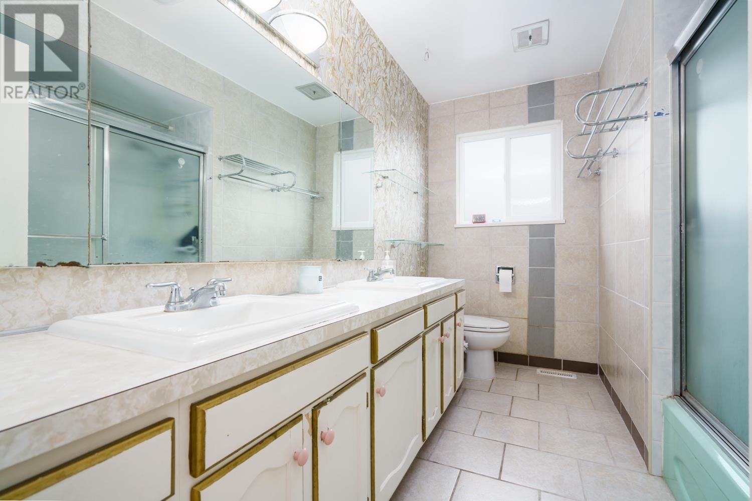 6642 Fulton Avenue, Burnaby, British Columbia  V5E 3H1 - Photo 12 - R2827725