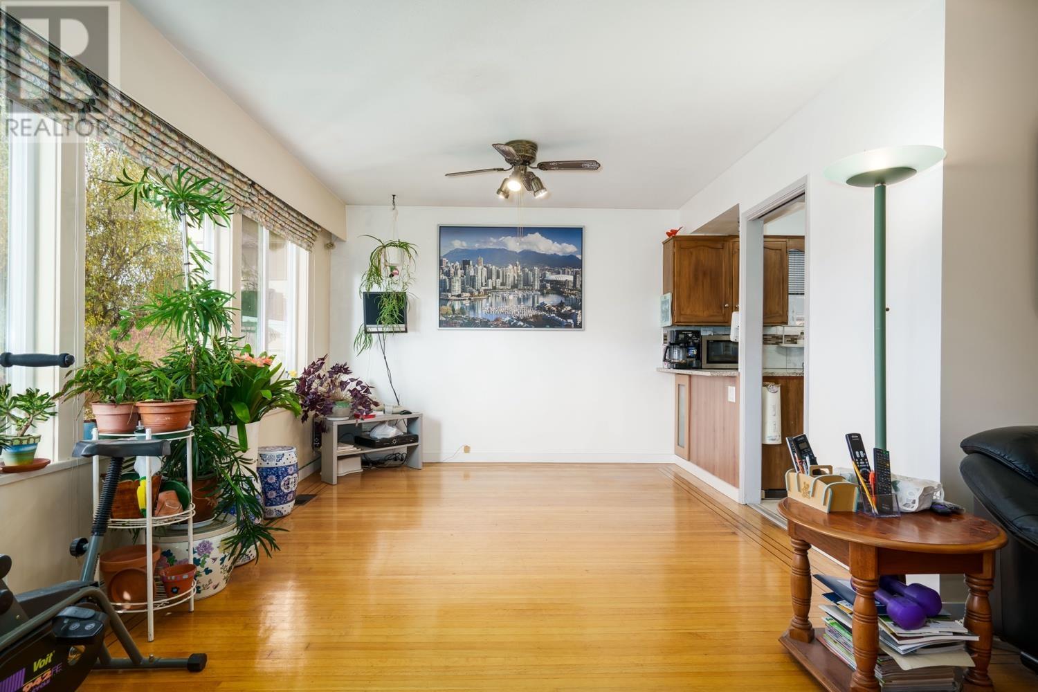 6642 Fulton Avenue, Burnaby, British Columbia  V5E 3H1 - Photo 7 - R2827725