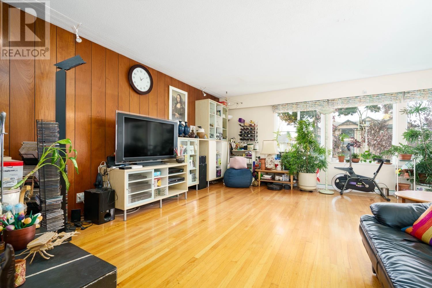 6642 Fulton Avenue, Burnaby, British Columbia  V5E 3H1 - Photo 5 - R2827725