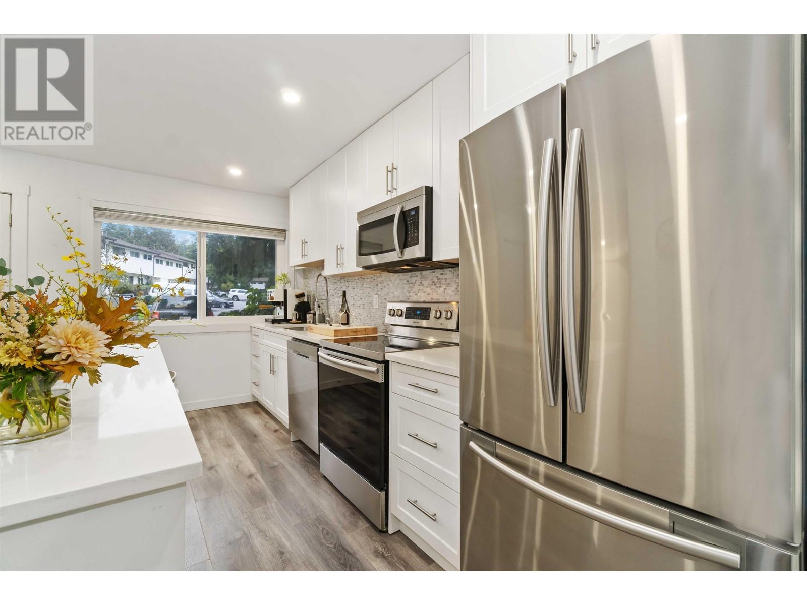 3369 Ganymede Drive, Burnaby, British Columbia  V3J 1A5 - Photo 7 - R2827310