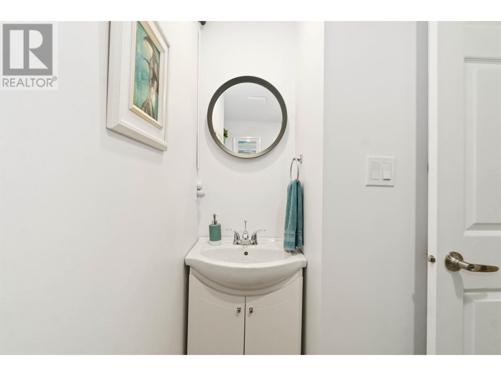 3369 Ganymede Drive, Burnaby, British Columbia  V3J 1A5 - Photo 18 - R2827310