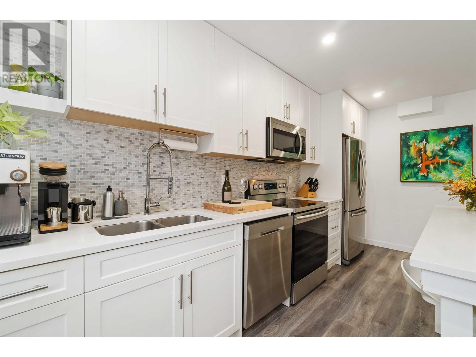 3369 Ganymede Drive, Burnaby, British Columbia  V3J 1A5 - Photo 5 - R2827310