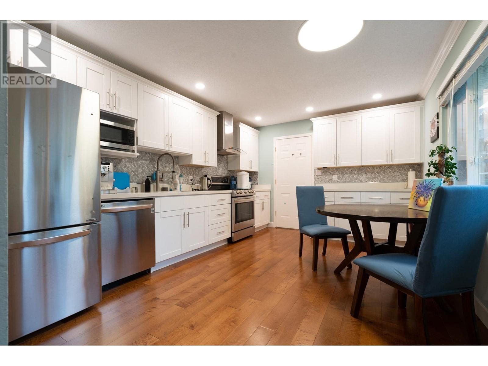 3357 Lakedale Avenue, Burnaby, British Columbia  V5A 3C9 - Photo 11 - R2819320