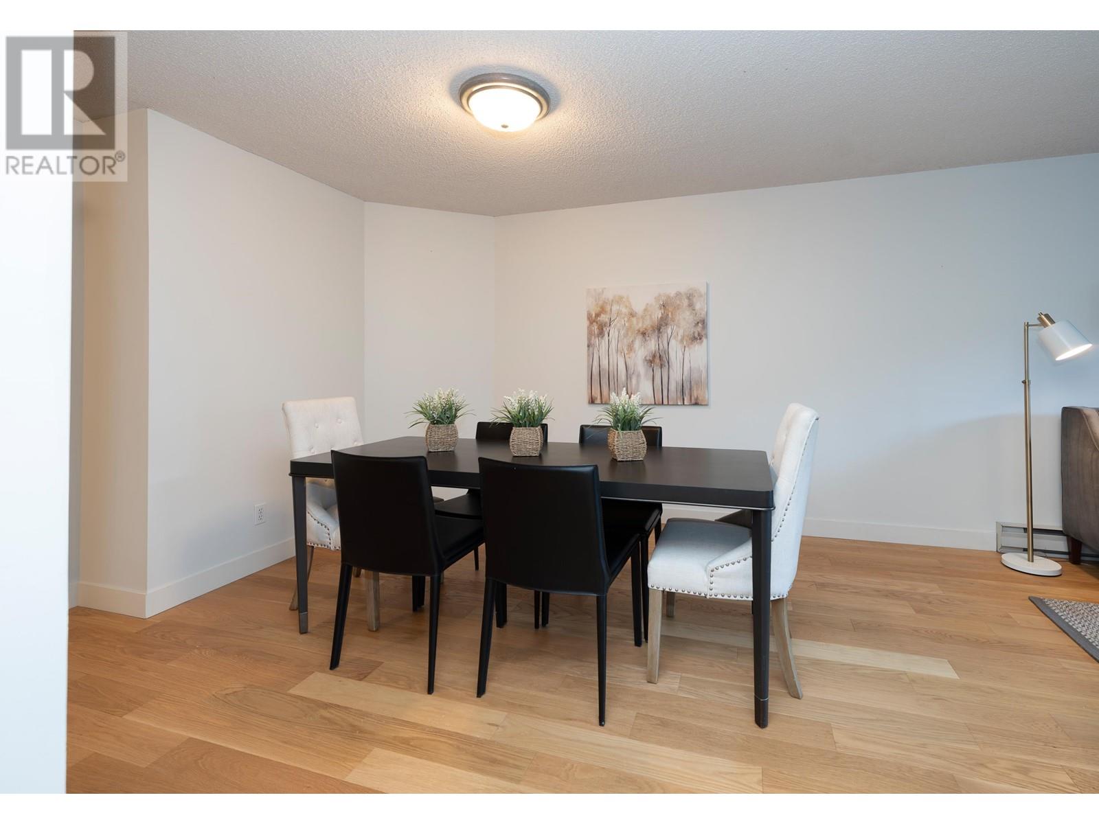 201 6455 Willingdon Avenue, Burnaby, British Columbia  V5H 4E4 - Photo 5 - R2827784