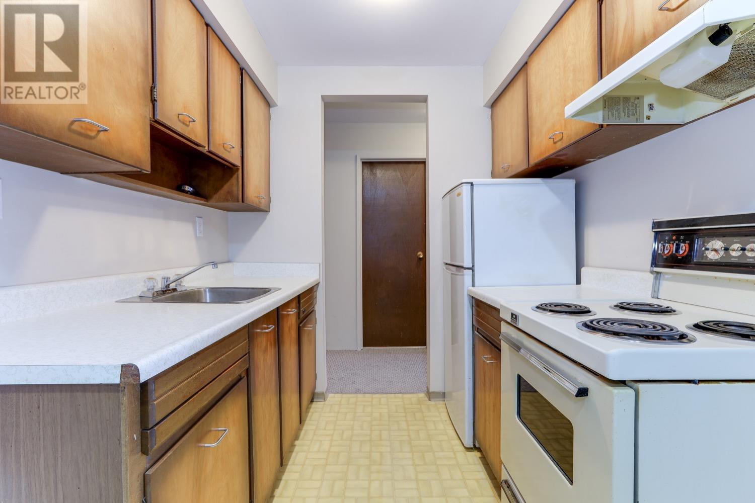 311 1045 Howie Avenue, Coquitlam, British Columbia  V3J 1T5 - Photo 12 - R2827911