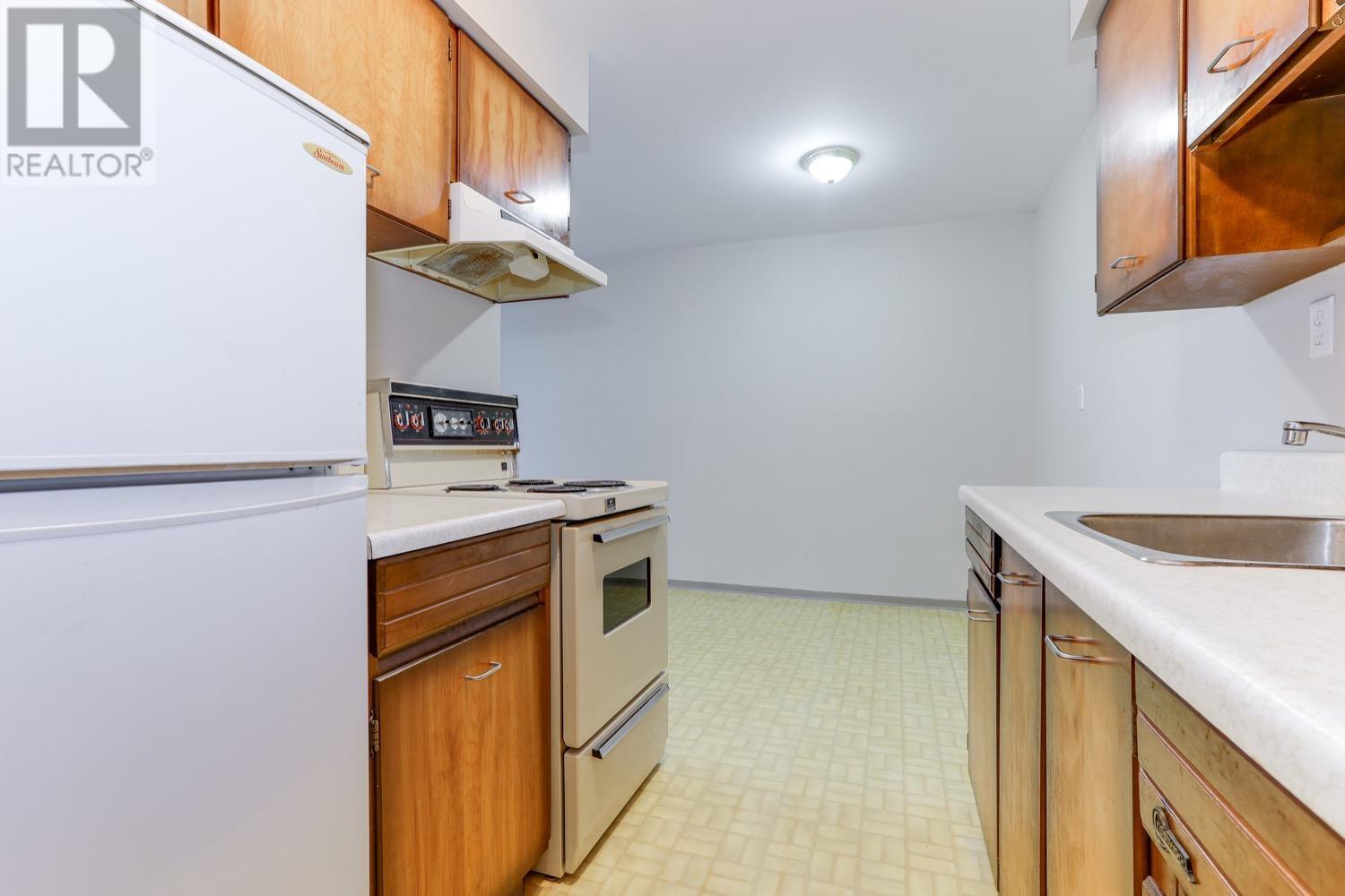 311 1045 Howie Avenue, Coquitlam, British Columbia  V3J 1T5 - Photo 14 - R2827911