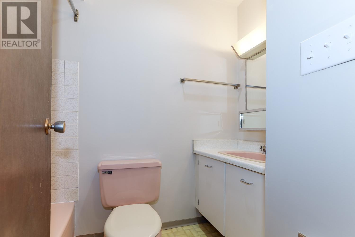 311 1045 Howie Avenue, Coquitlam, British Columbia  V3J 1T5 - Photo 21 - R2827911