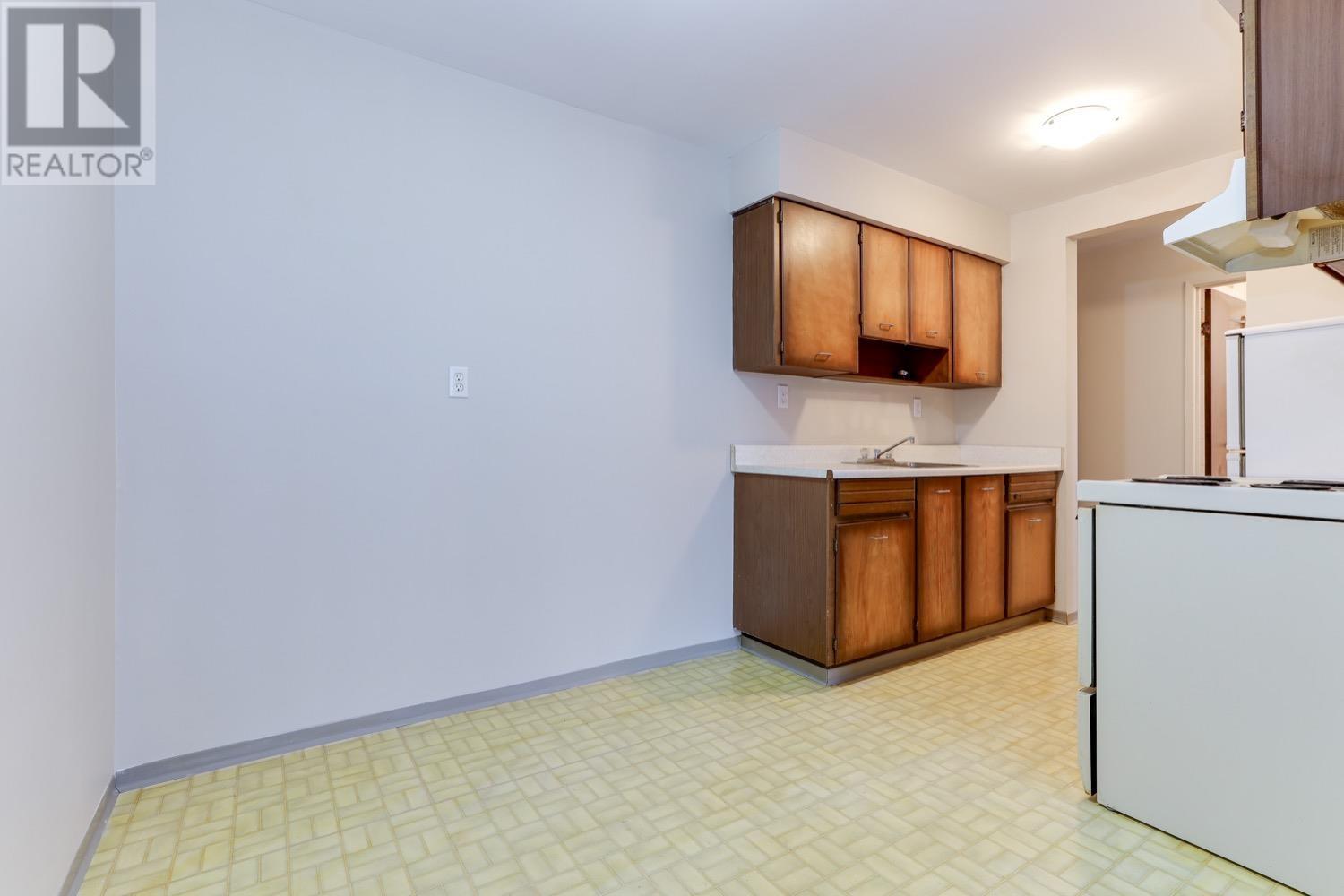 311 1045 Howie Avenue, Coquitlam, British Columbia  V3J 1T5 - Photo 9 - R2827911