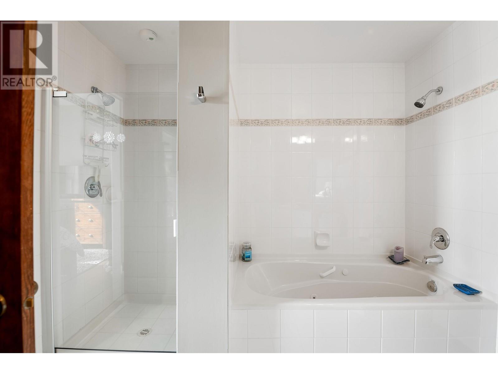 404 3201 Blueberry Drive, Whistler, British Columbia  V8E 0T4 - Photo 11 - R2827933