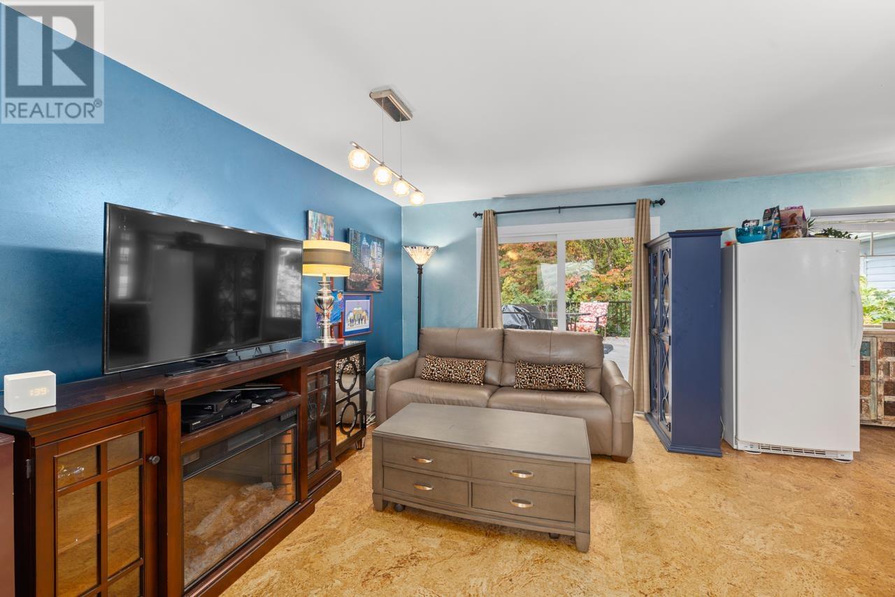2750 Sylvan Place, Coquitlam, British Columbia  V3C 4Z3 - Photo 17 - R2827894