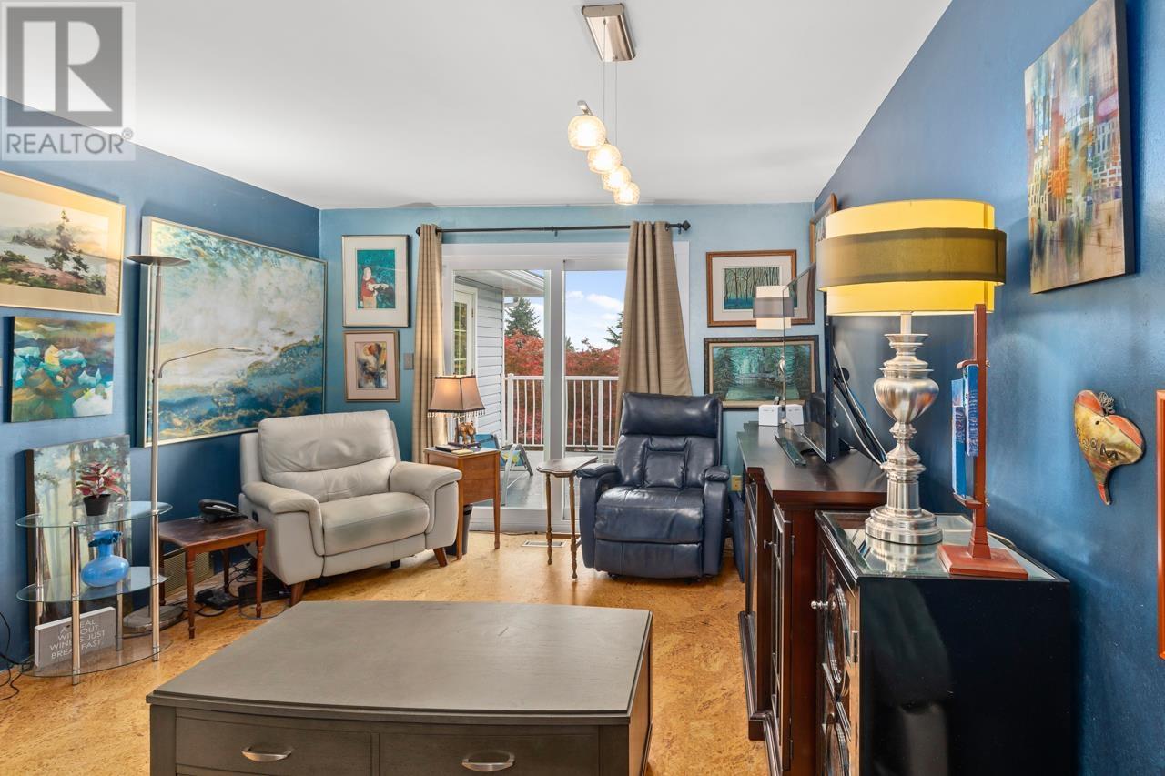 2750 Sylvan Place, Coquitlam, British Columbia  V3C 4Z3 - Photo 18 - R2827894