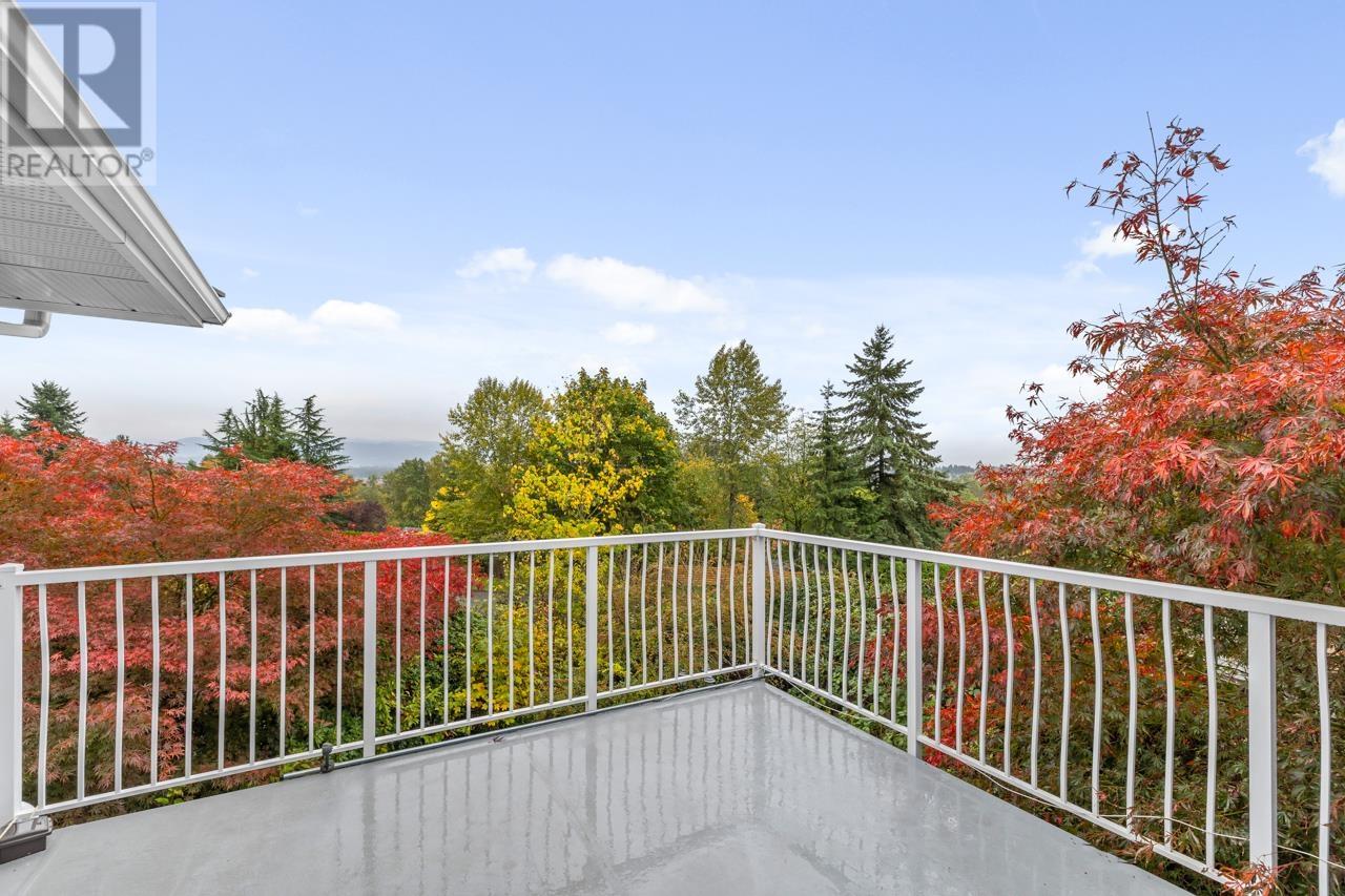 2750 Sylvan Place, Coquitlam, British Columbia  V3C 4Z3 - Photo 9 - R2827894