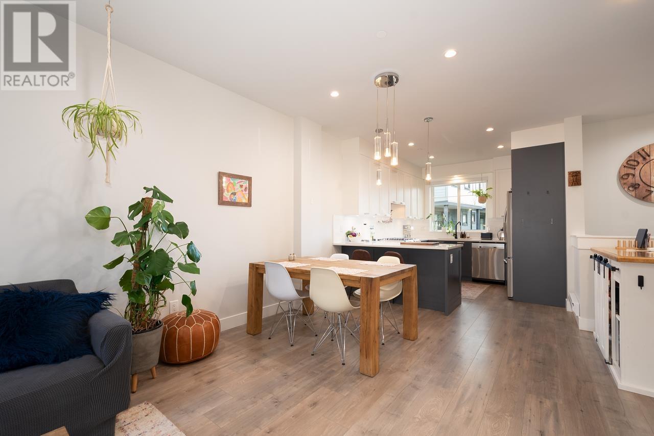11 188 Wood Street, New Westminster, British Columbia  V3M 0H6 - Photo 4 - R2824118