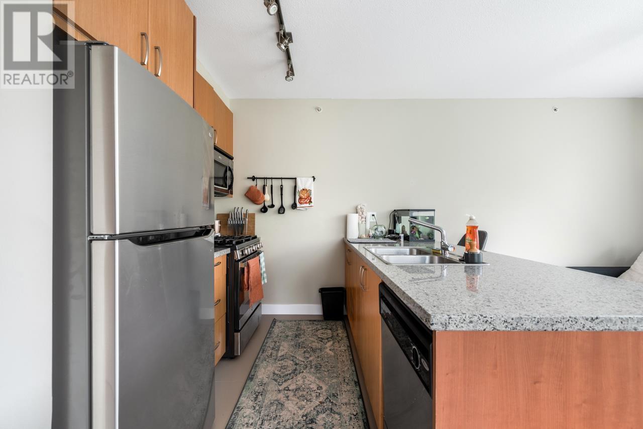 307 9222 University Crescent, Burnaby, British Columbia  V5A 0A6 - Photo 9 - R2826359