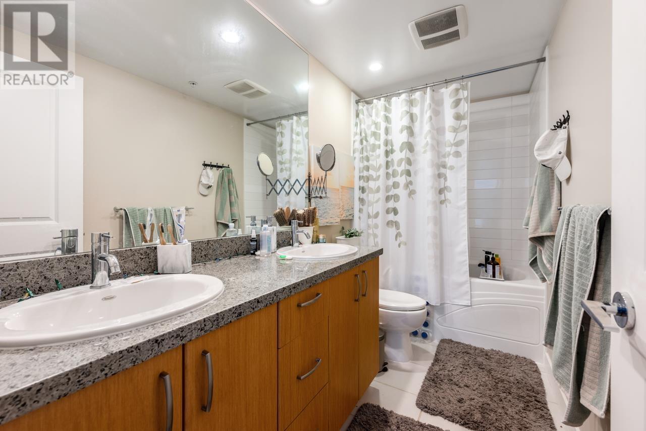 307 9222 University Crescent, Burnaby, British Columbia  V5A 0A6 - Photo 13 - R2826359
