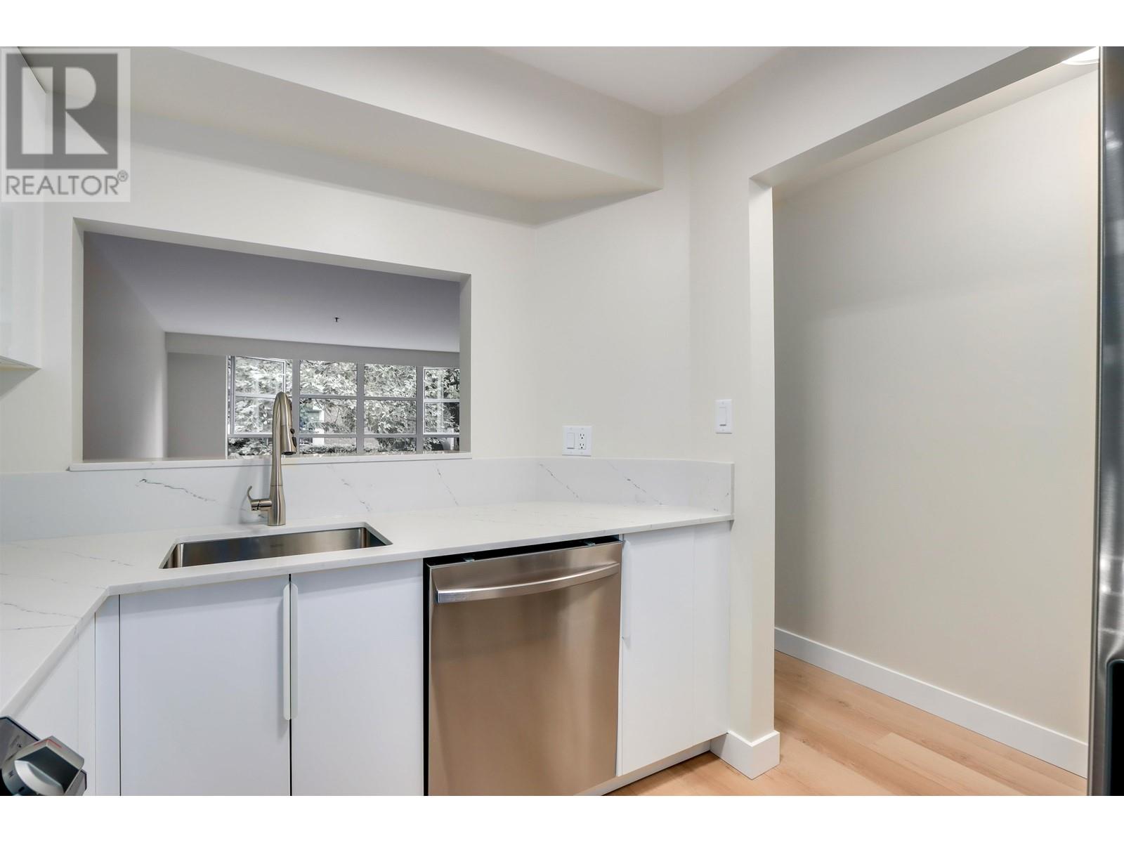 208 1705 Nelson Street, Vancouver, British Columbia  V6G 1M6 - Photo 2 - R2822480