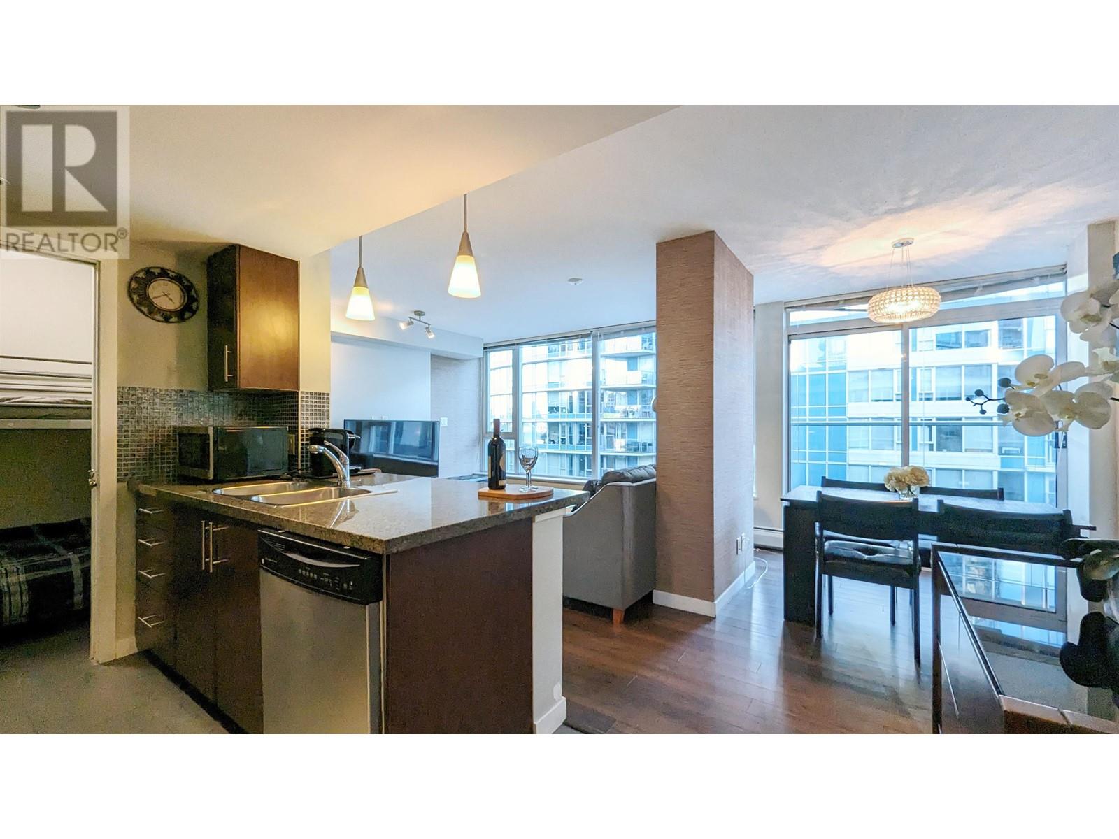 606 618 Abbott Street, Vancouver, British Columbia  V6B 0B9 - Photo 4 - R2826886