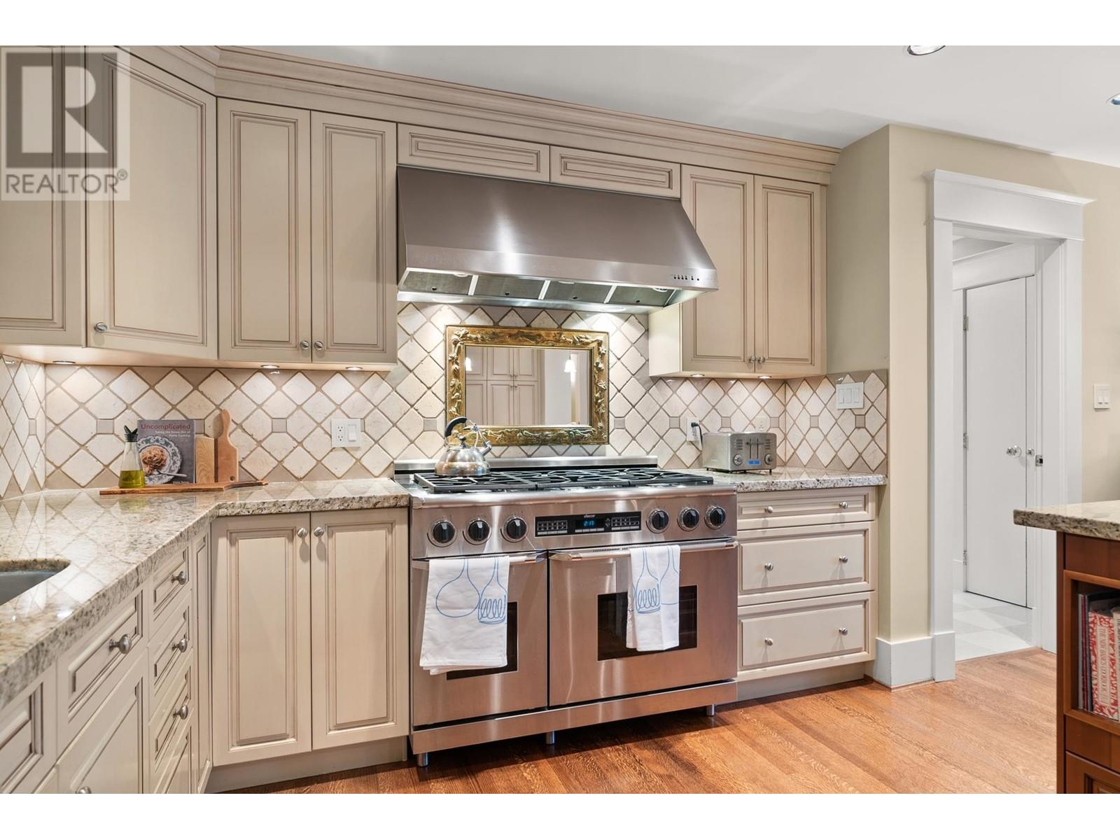 6125 Southlands Place, Vancouver, British Columbia  V6N 1M9 - Photo 8 - R2826518