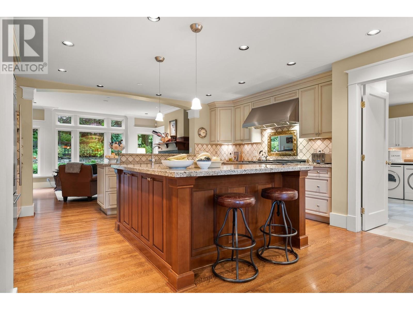 6125 Southlands Place, Vancouver, British Columbia  V6N 1M9 - Photo 11 - R2826518