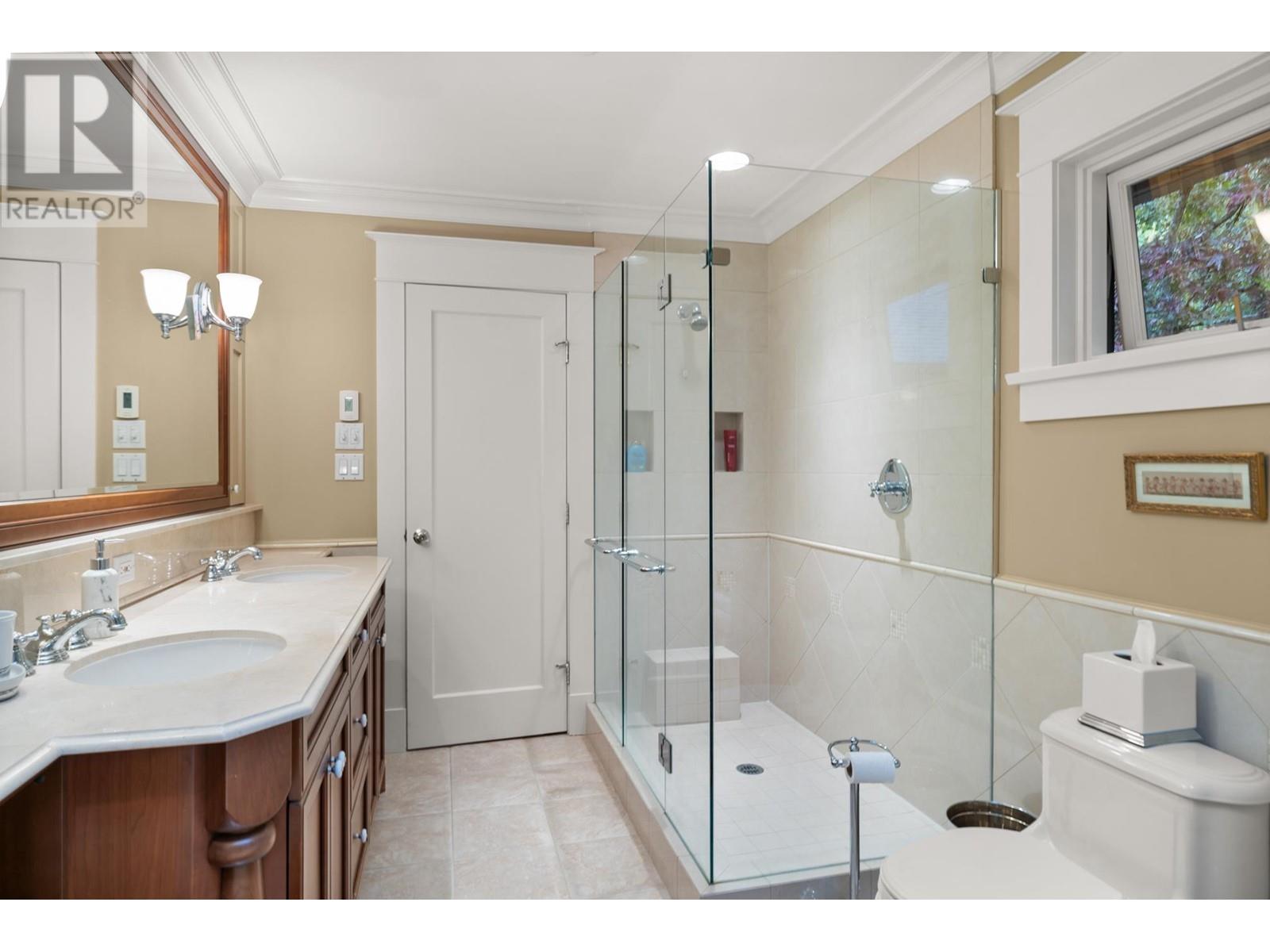 6125 Southlands Place, Vancouver, British Columbia  V6N 1M9 - Photo 29 - R2826518