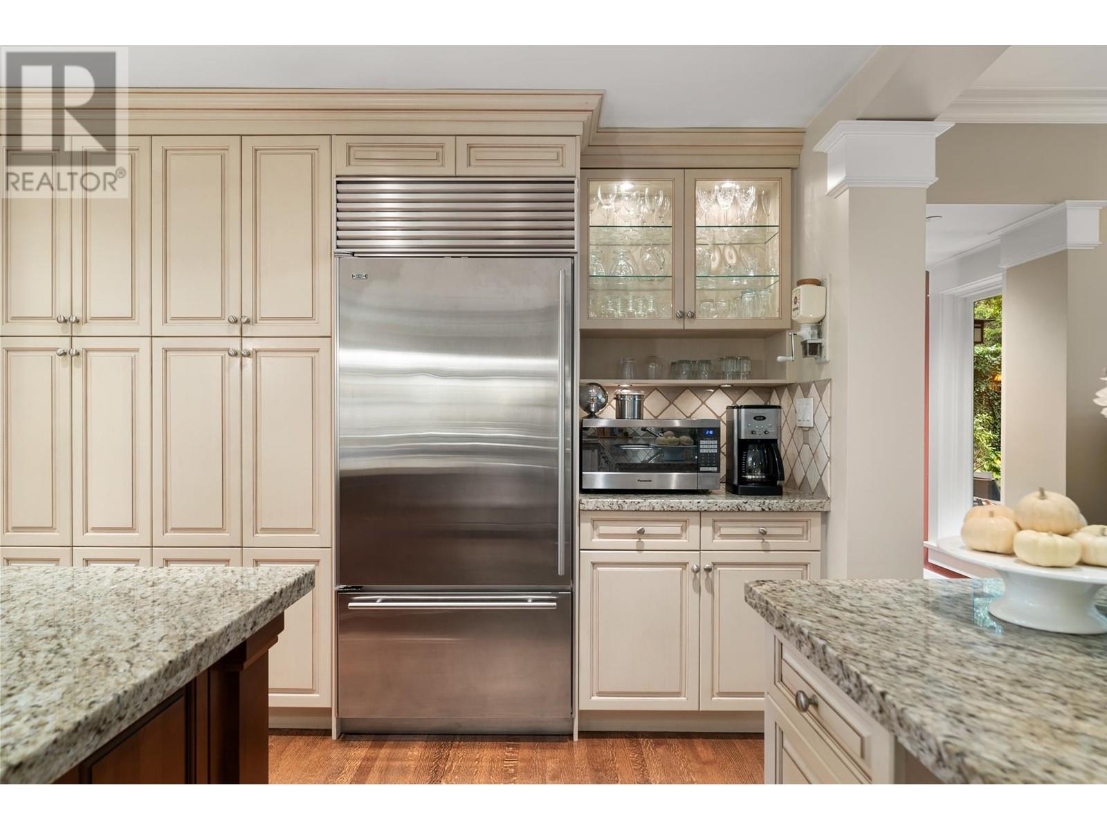 6125 Southlands Place, Vancouver, British Columbia  V6N 1M9 - Photo 9 - R2826518