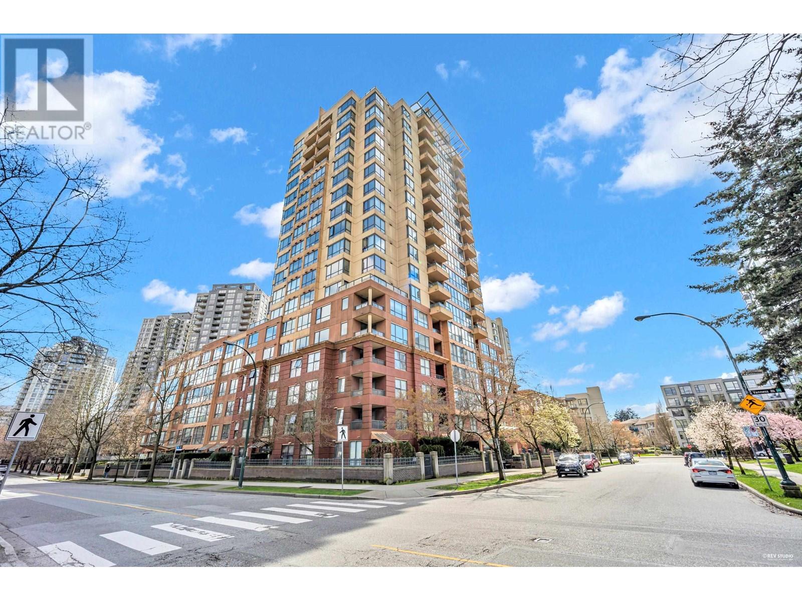 1003 5288 MELBOURNE STREET, vancouver, British Columbia