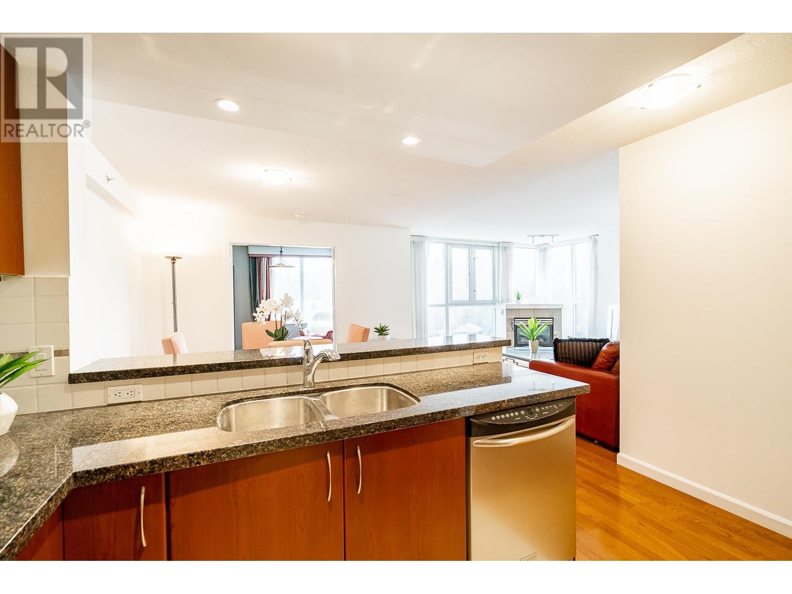 1107 235 Guildford Way, Port Moody, British Columbia  V3H 5L8 - Photo 13 - R2826727